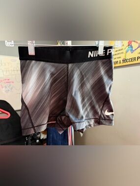 NIKE PRO